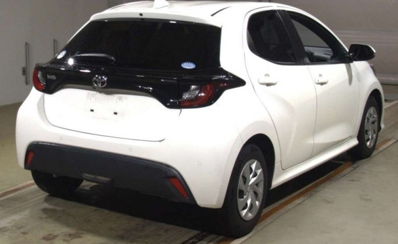 TOYOTA YARIS X 2020