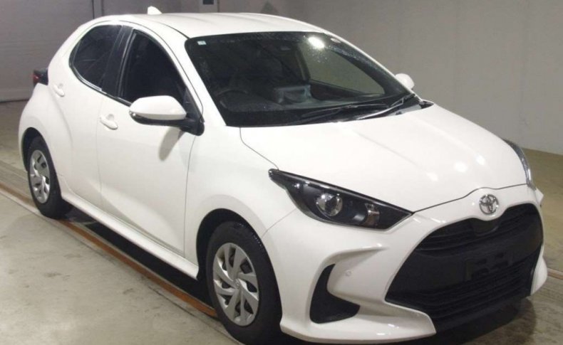 TOYOTA YARIS X 2020