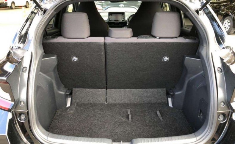 TOYOTA YARIS X 2020