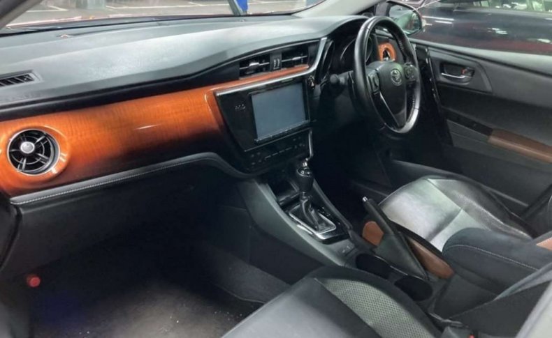 TOYOTA AURIS 120T 2015