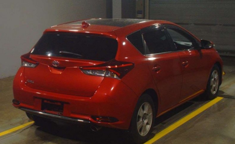 TOYOTA AURIS 120T 2015
