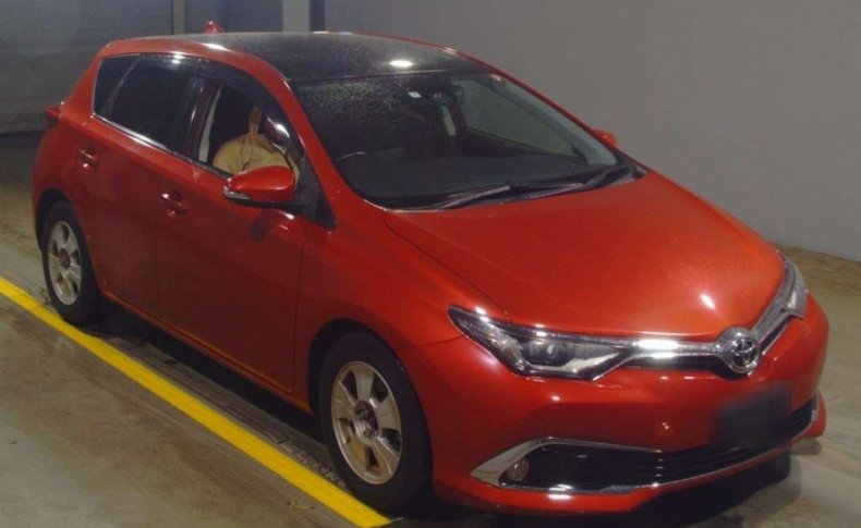 TOYOTA AURIS 120T 2015