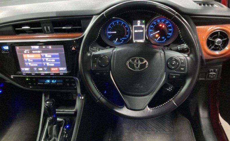 TOYOTA AURIS 120T 2015