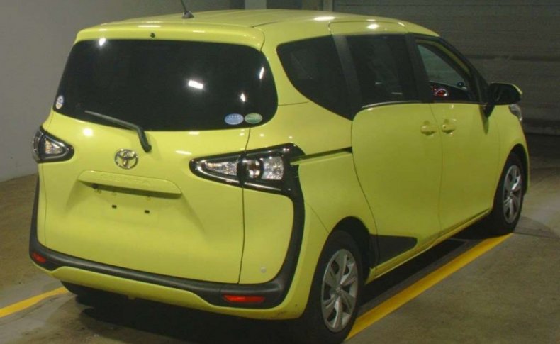 TOYOTA SIENTA X 2020
