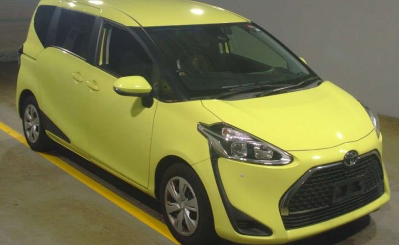 TOYOTA SIENTA X 2020