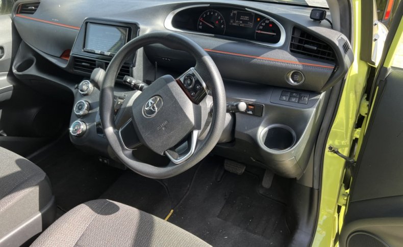 TOYOTA SIENTA X 2020