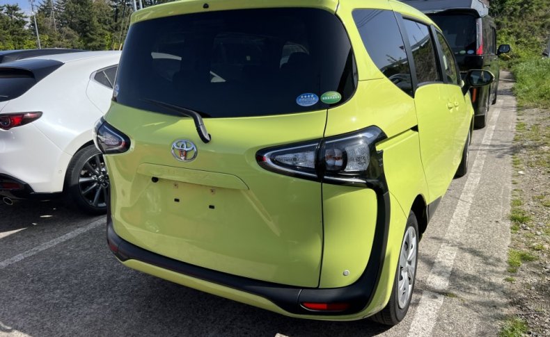 TOYOTA SIENTA X 2020