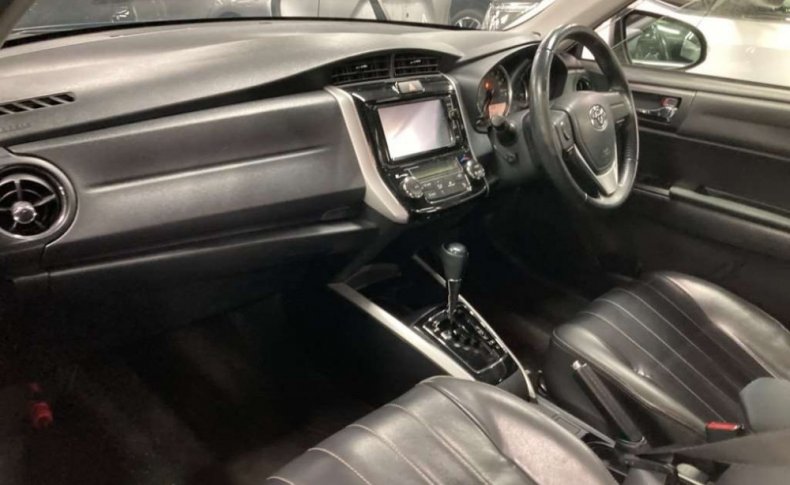 TOYOTA COROLLA FIELDER 1.5G 4WD 2015