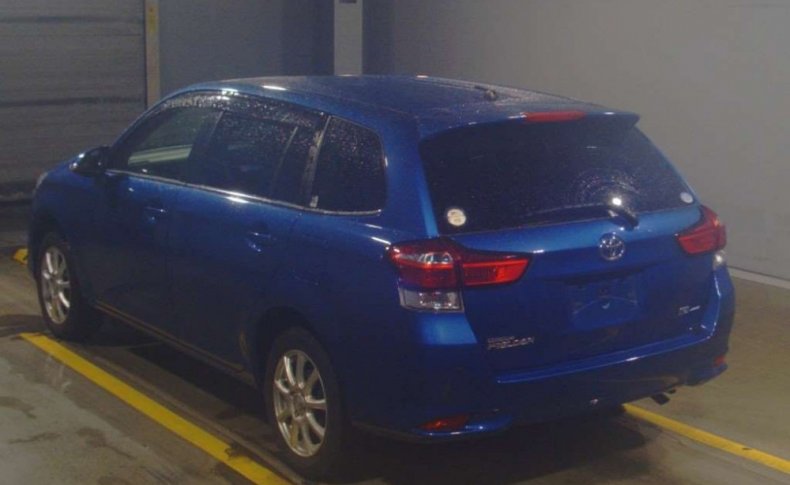 TOYOTA COROLLA FIELDER 1.5G 4WD 2015
