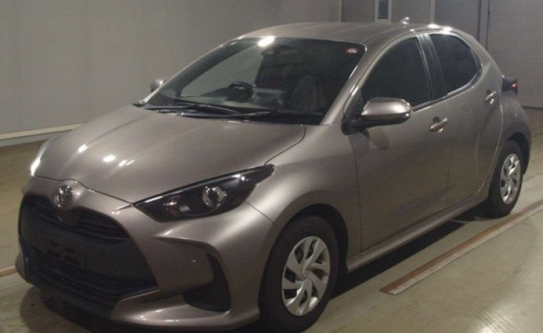 TOYOTA YARIS X 2020