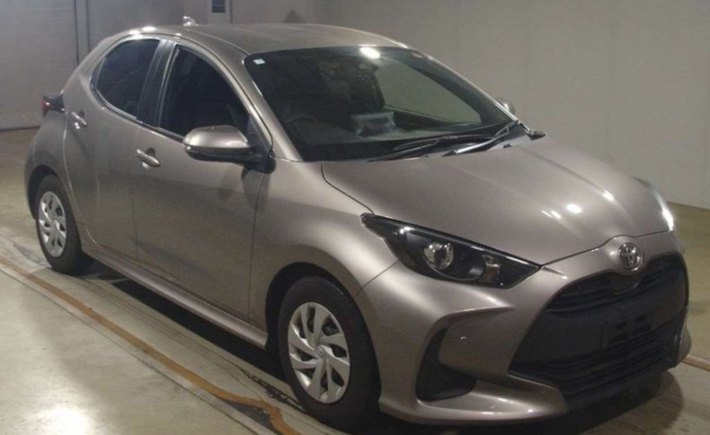 TOYOTA YARIS X 2020