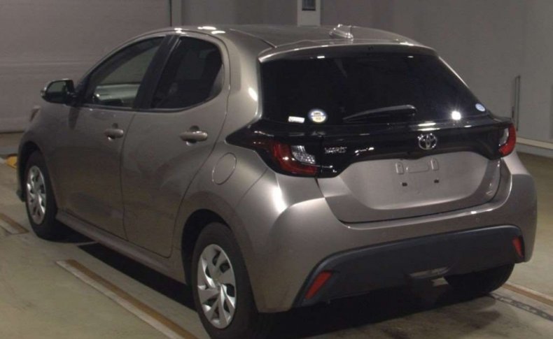 TOYOTA YARIS X 2020