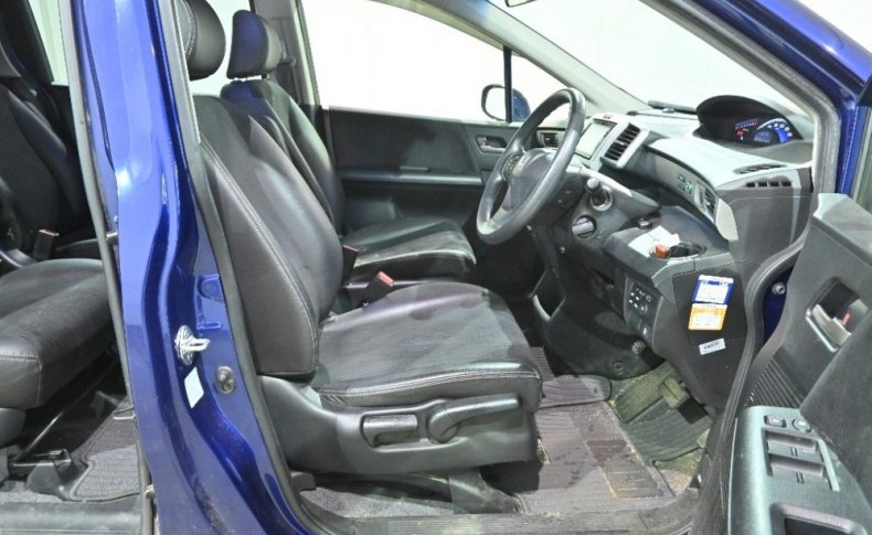 HONDA FREED G Premium Edition 6seats 2016