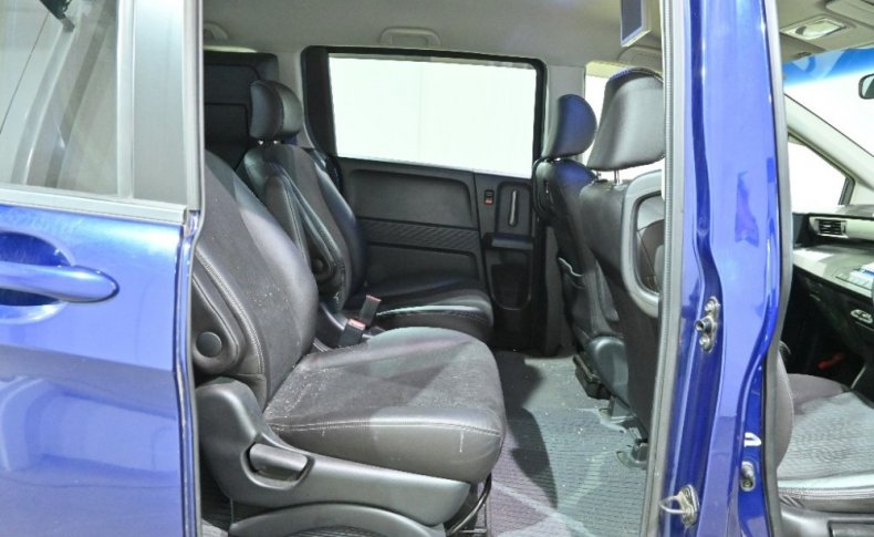 HONDA FREED G Premium Edition 6seats 2016