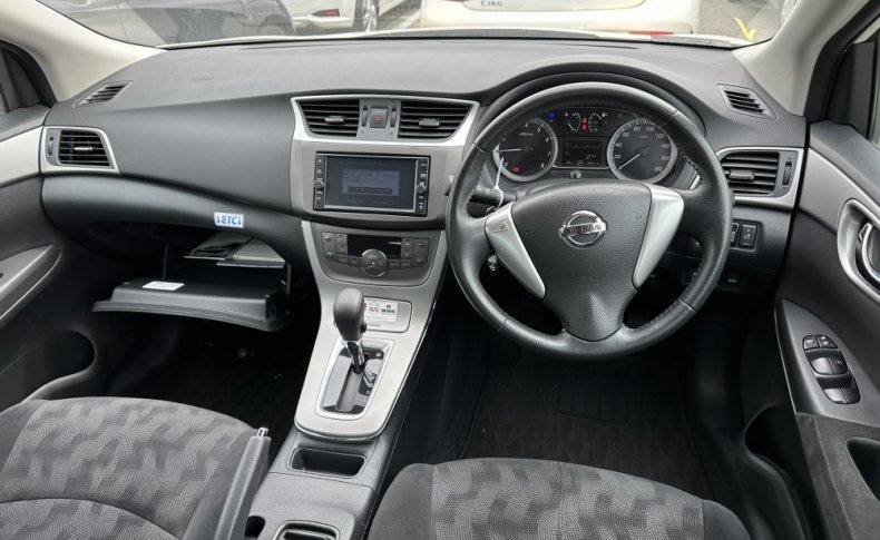 NISSAN SYLPHY X 2020