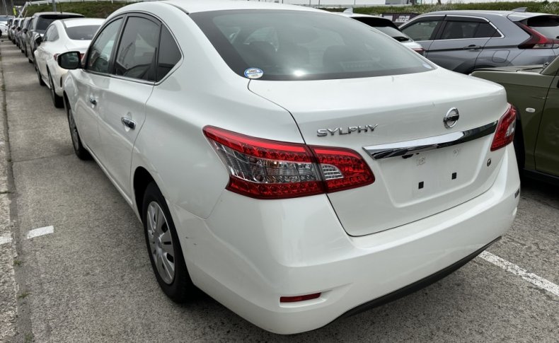 NISSAN SYLPHY X 2020