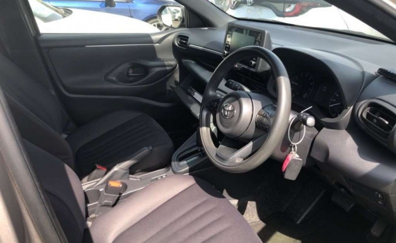 TOYOTA YARIS Х 2020