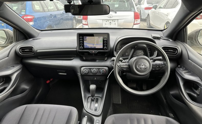 TOYOTA YARIS Х 2020