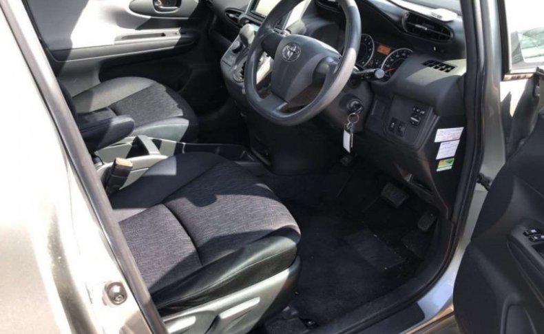 TOYOTA WISH 18X 2009