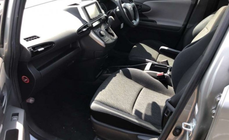 TOYOTA WISH 18X 2009