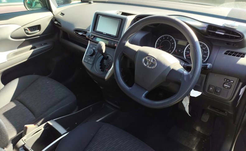 TOYOTA WISH 18X 2009