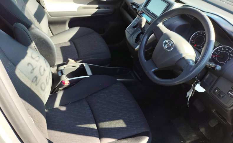 TOYOTA WISH 18X 2009