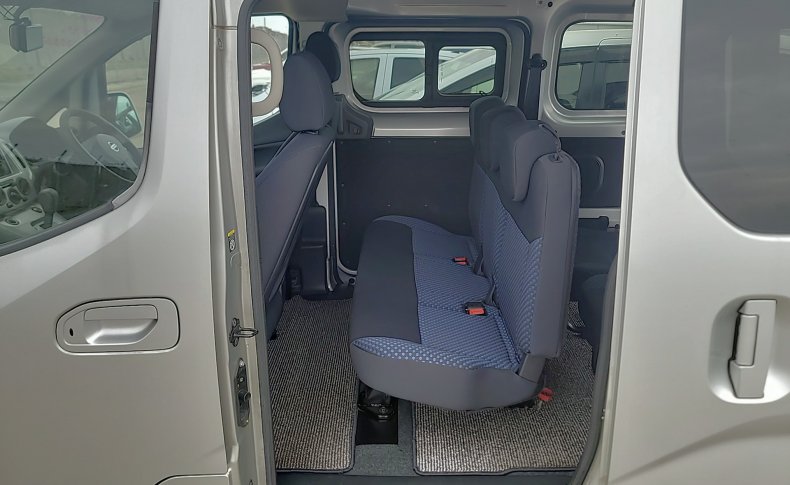 NISSAN NV200 16S WG 2009