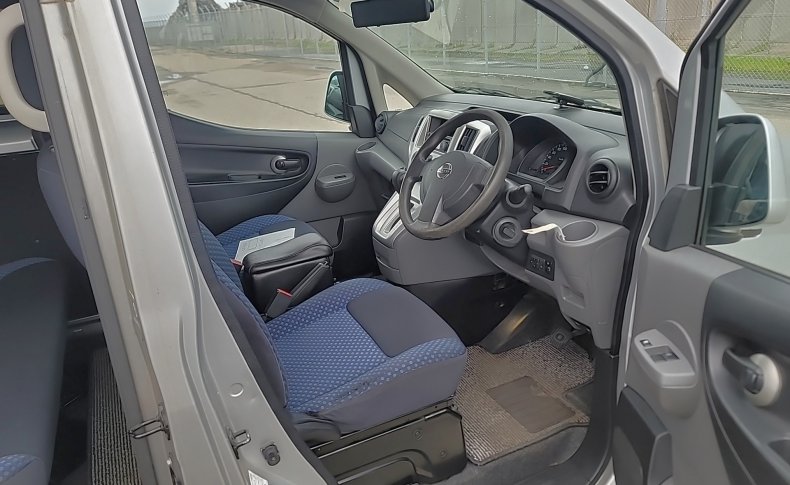 NISSAN NV200 16S WG 2009