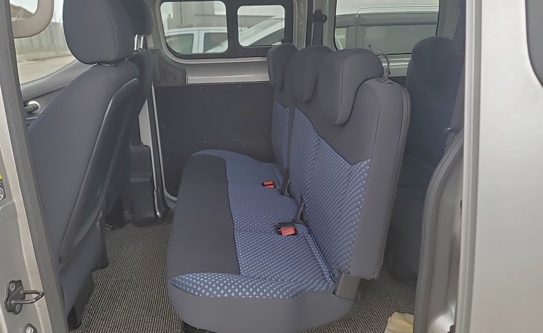 NISSAN NV200 16S WG 2009