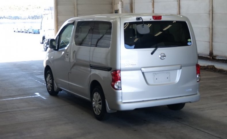 NISSAN NV200 16S 2009