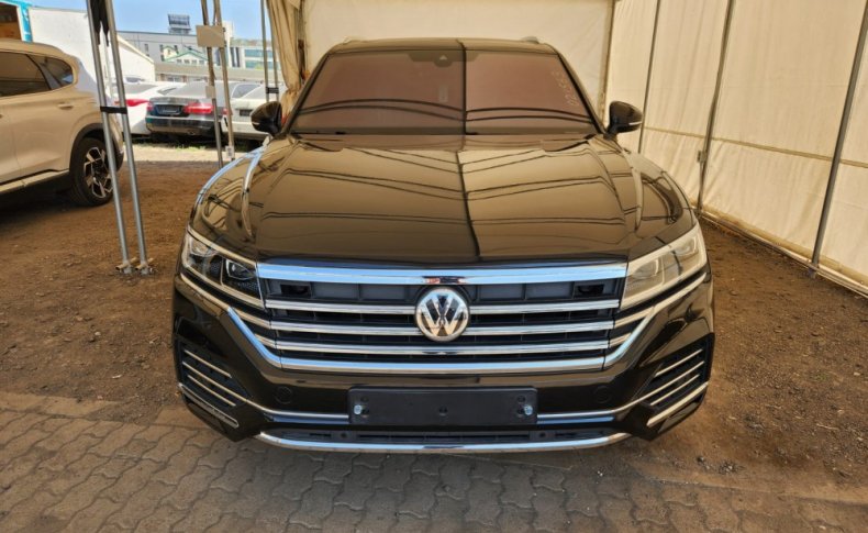 VOLKSWAGEN TOUAREG  2019