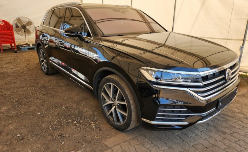 VOLKSWAGEN TOUAREG  2019