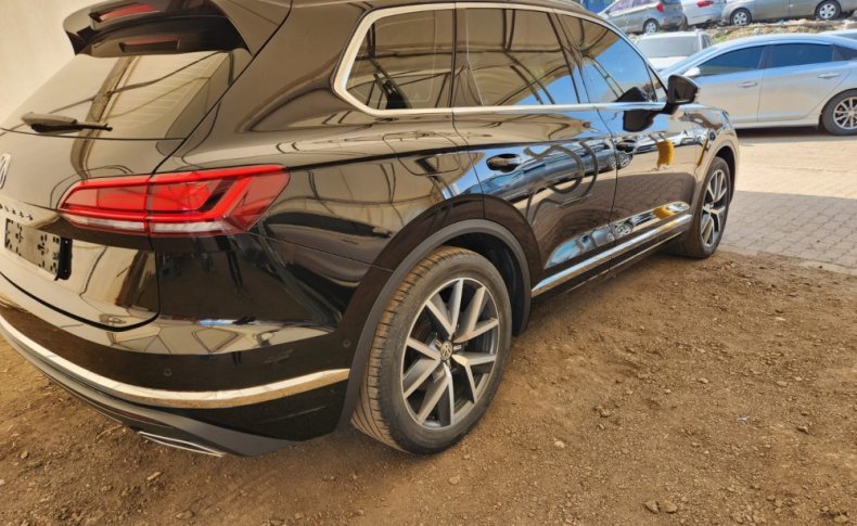 VOLKSWAGEN TOUAREG  2019