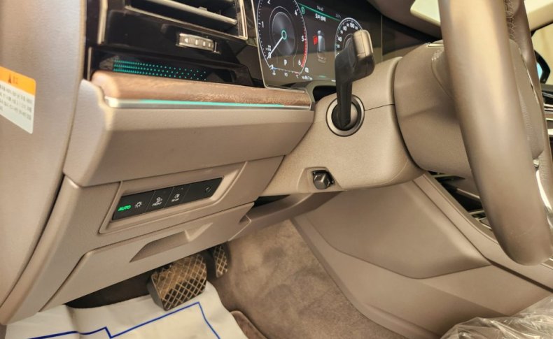 VOLKSWAGEN TOUAREG  2019