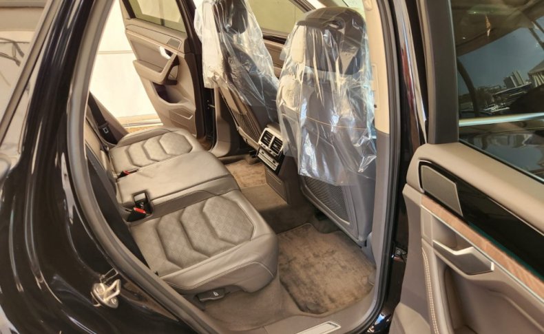 VOLKSWAGEN TOUAREG  2019
