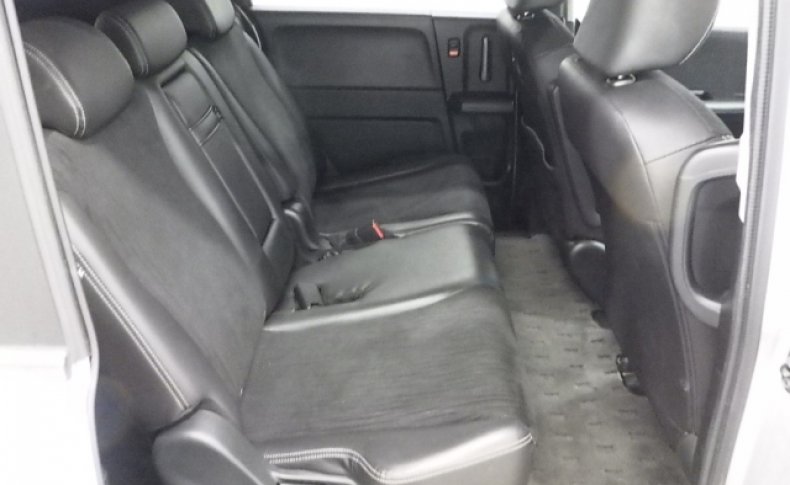 HONDA FREED G Premium Edition 7seats 2016