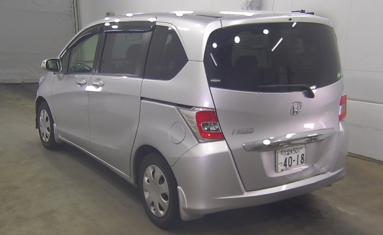 HONDA FREED G Premium Edition 7seats 2016