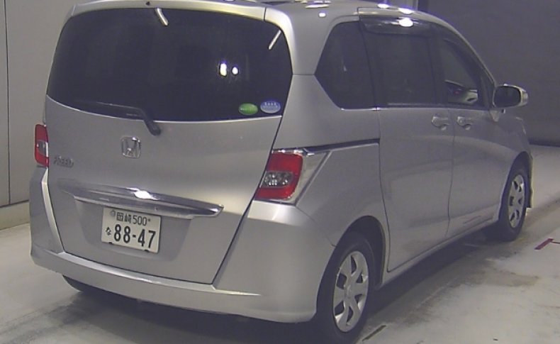 HONDA FREED G Premium Edition 6seats 2016