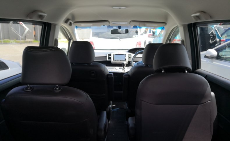 HONDA FREED G Premium Edition 6seats 2016