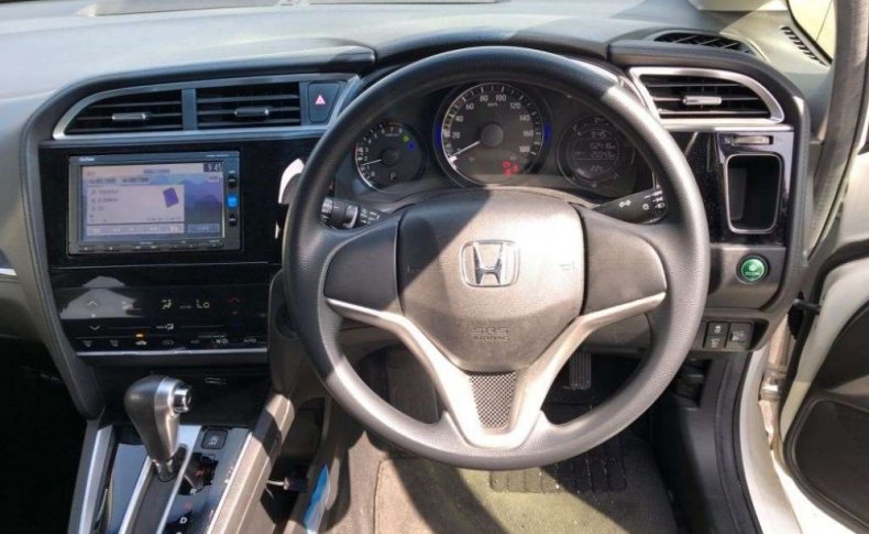 HONDA SHUTTLE G 2015