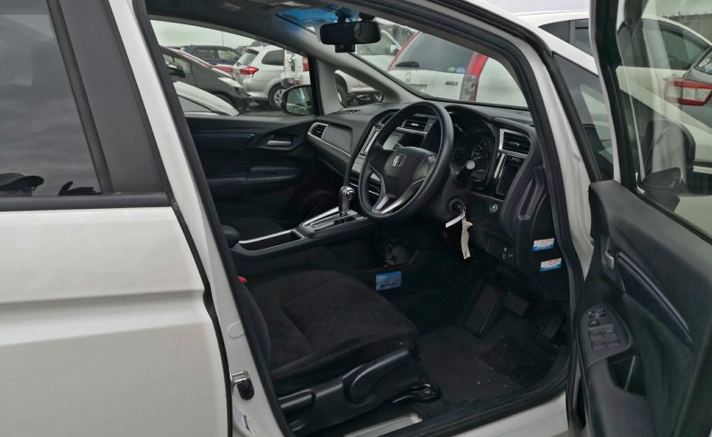HONDA SHUTTLE G 2015
