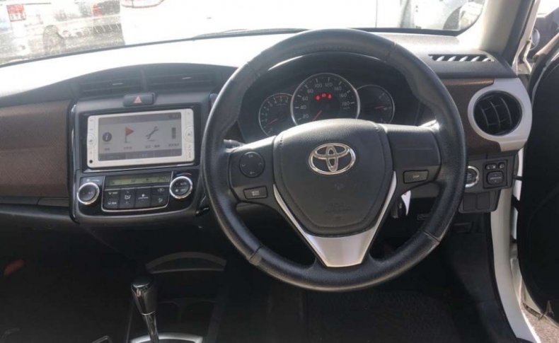TOYOTA COROLLA AXIO 1.3X G Edition 2012