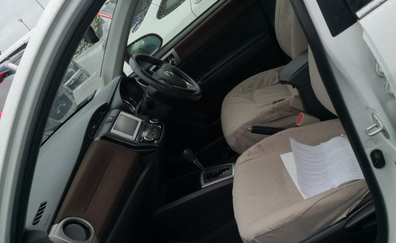 TOYOTA COROLLA AXIO 1.3X G Edition 2012