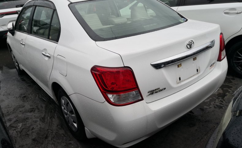 TOYOTA COROLLA AXIO 1.3X G Edition 2012