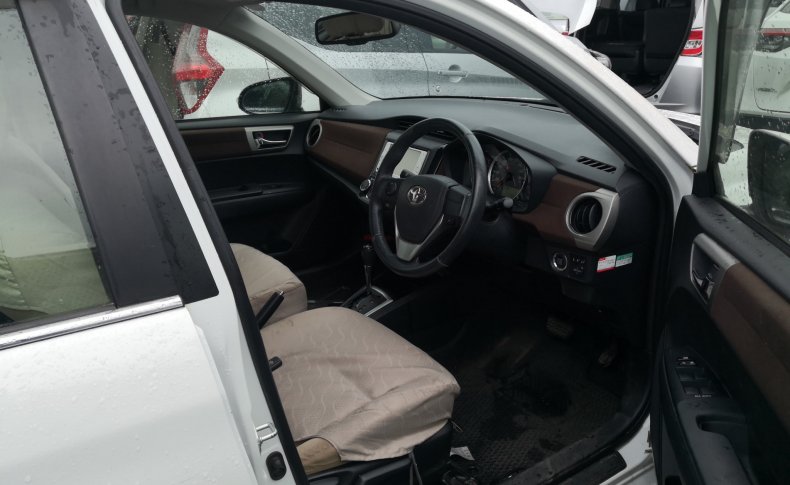 TOYOTA COROLLA AXIO 1.3X G Edition 2012