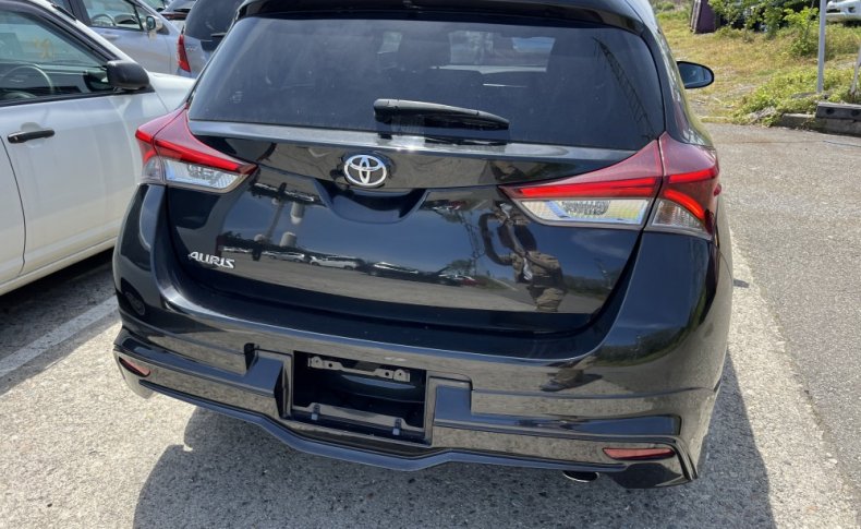 TOYOTA AURIS 120Т 2015