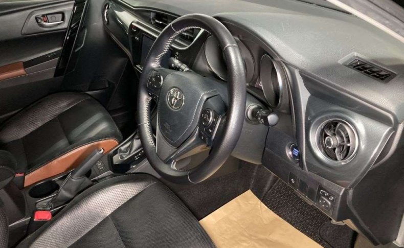 TOYOTA AURIS 120Т 2015