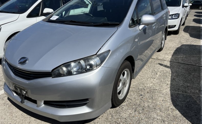 TOYOTA WISH 1.8X HID Selection 2010