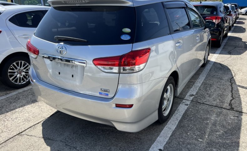 TOYOTA WISH 1.8X HID Selection 2010