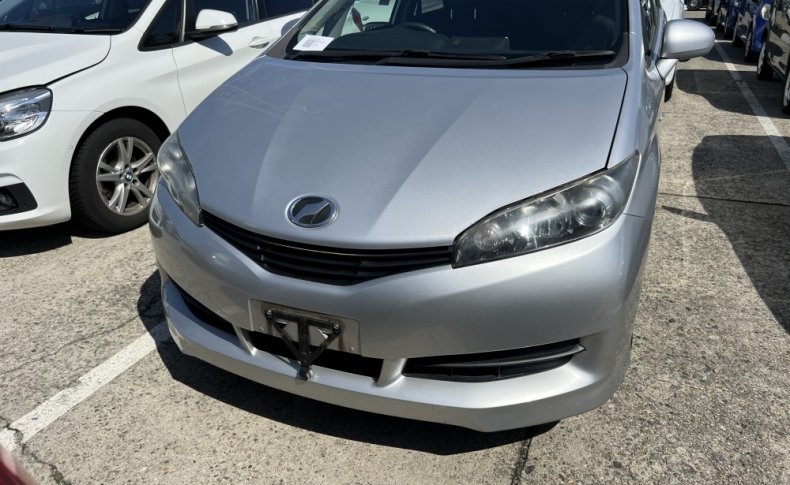 TOYOTA WISH 1.8X HID Selection 2010